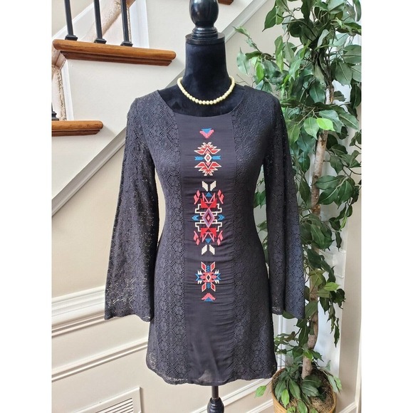 Flying Tomato Black Boho Lace Round Neck Bell Sleeve Tunic Dress Size Small - Picture 1 of 12